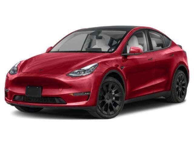 2025 Tesla Model Y Long Range — photo 1 of 18
