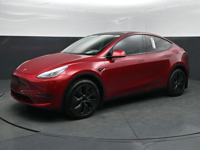 2025 Tesla Model Y Long Range