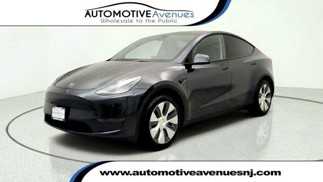2024 Tesla Model Y RWD *Ltd Avail*