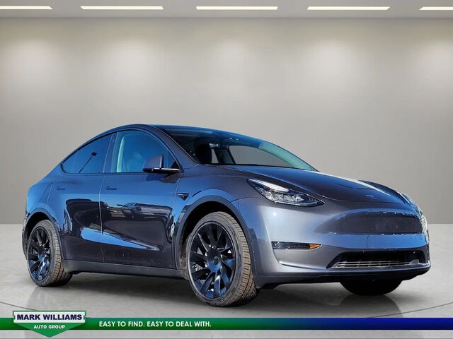 2023 Tesla Model Y Long Range