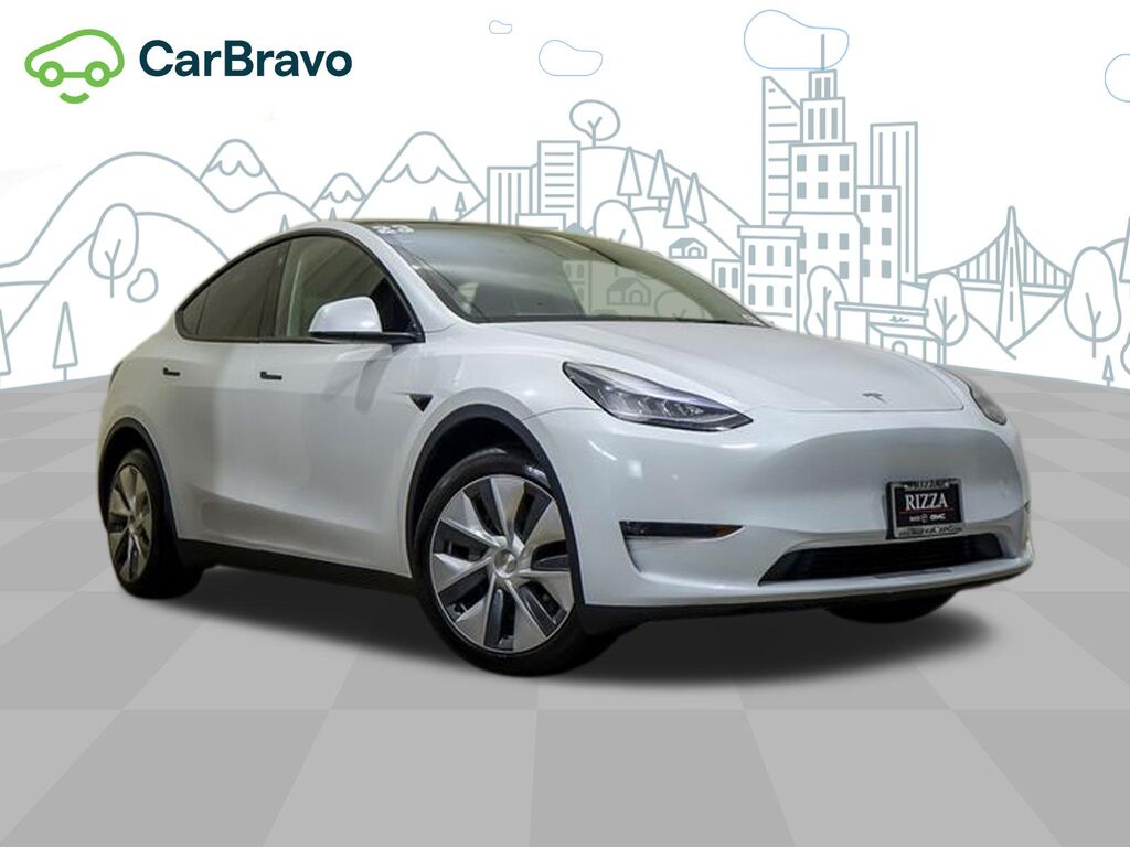2023 Tesla Model Y Long Range — photo 1 of 6