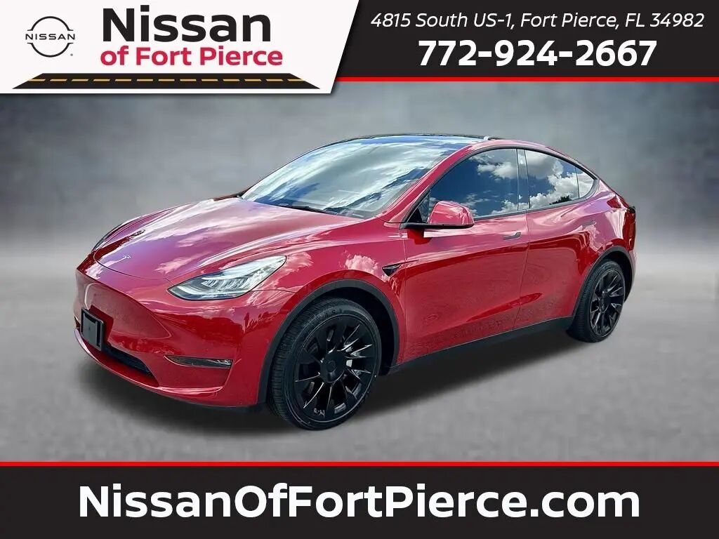 2022 Tesla Model Y Long Range — photo 1 of 13