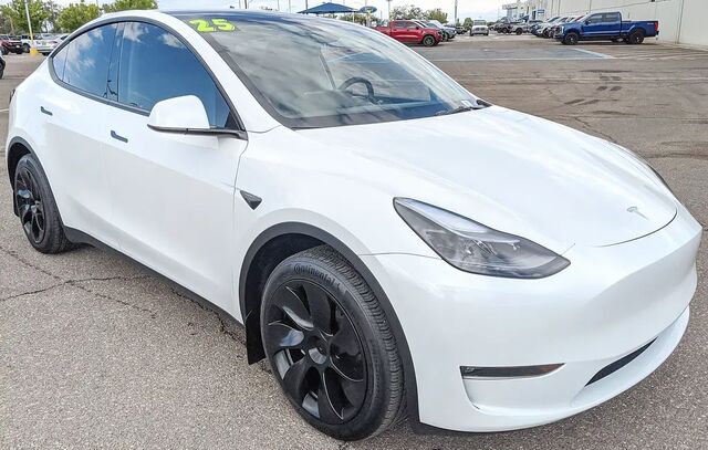 2025 Tesla Model Y Long Range