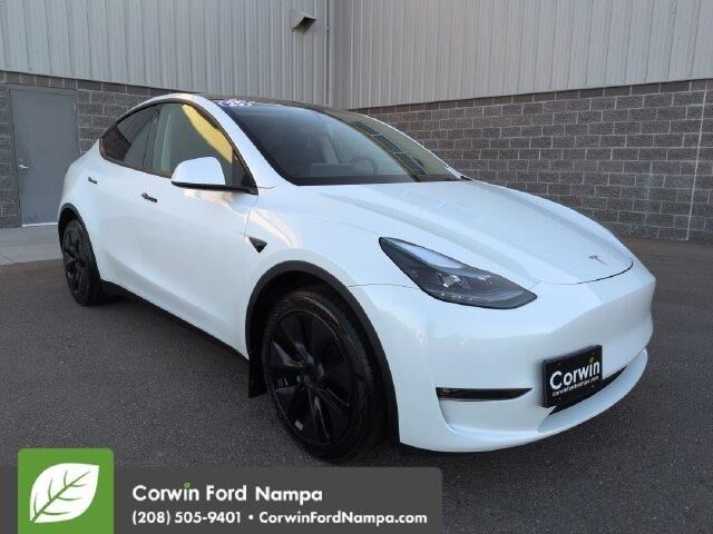 2025 Tesla Model Y Long Range