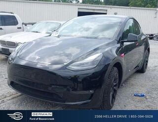 2023 Tesla Model Y Long Range — photo 1 of 10