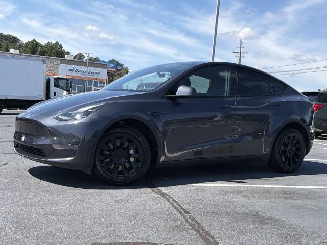 2024 Tesla Model Y Long Range