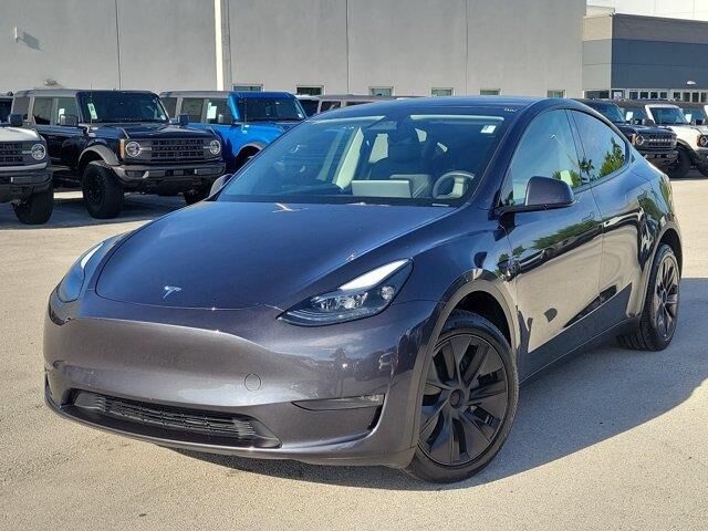 2024 Tesla Model Y Long Range