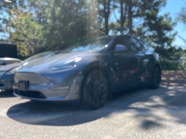2023 Tesla Model Y Long Range — photo 1 of 24