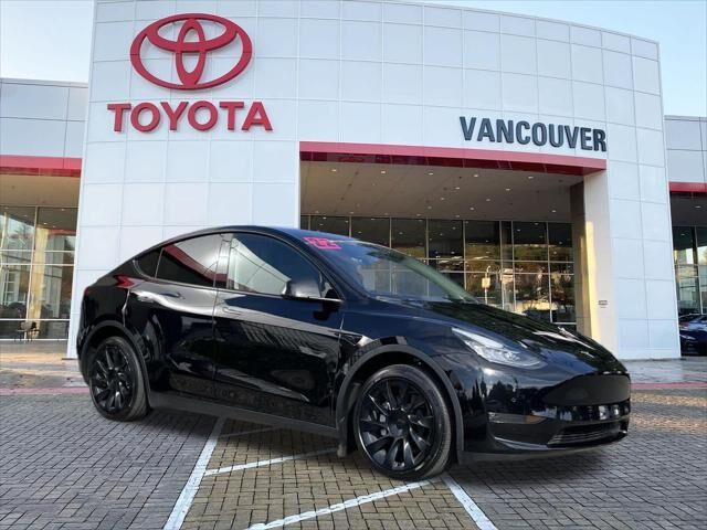 2022 Tesla Model Y Long Range — photo 1 of 13