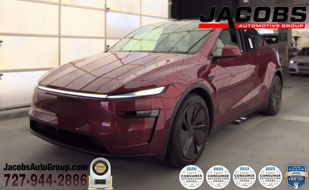 2026 Tesla Model Y Long Range — photo 1 of 13
