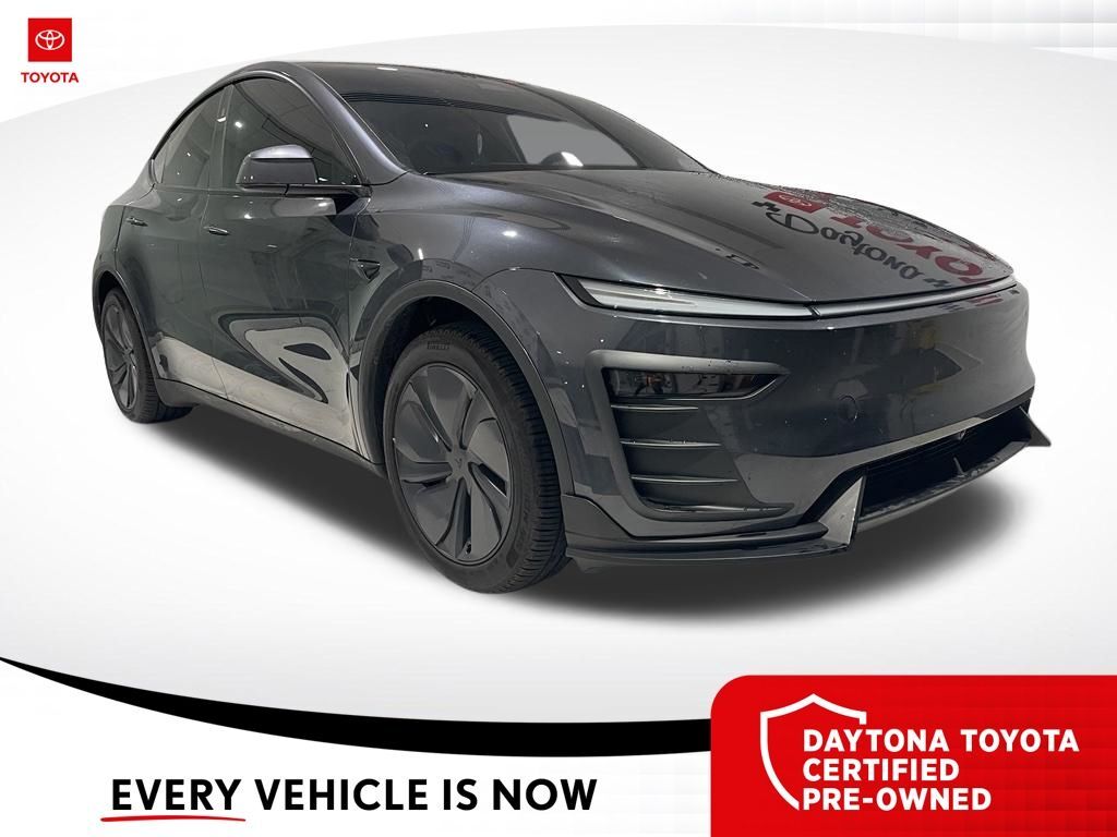 2026 Tesla Model Y Long Range — photo 1 of 13