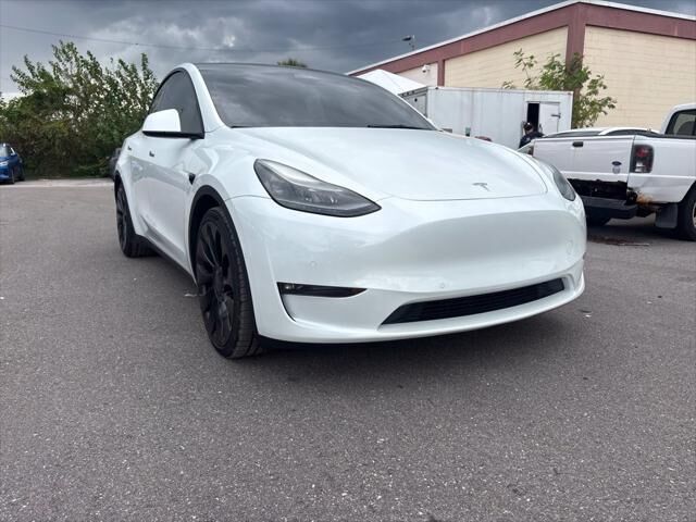 2022 Tesla Model Y Performance — photo 1 of 13
