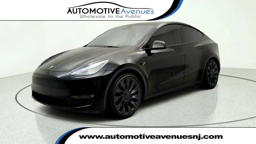 2022 Tesla Model Y Performance — photo 1 of 26