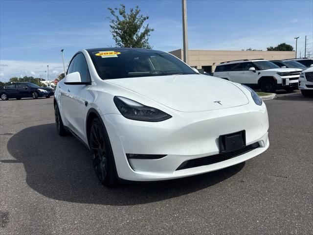2022 Tesla Model Y Performance — photo 1 of 13