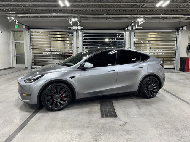 2024 Tesla Model Y Performance