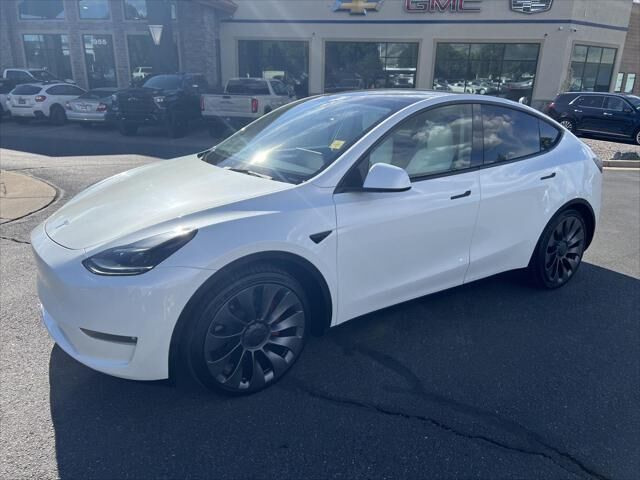 2023 Tesla Model Y Performance — photo 1 of 17