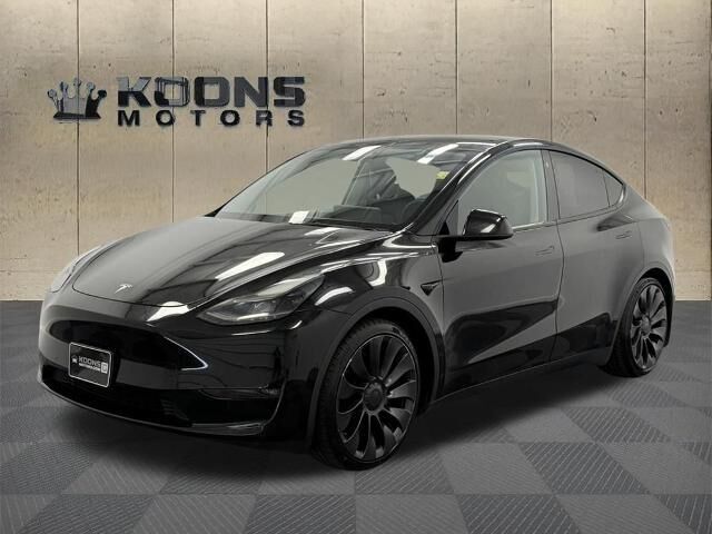 2022 Tesla Model Y Performance — photo 1 of 13