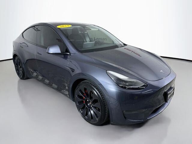 2023 Tesla Model Y Performance — photo 1 of 13