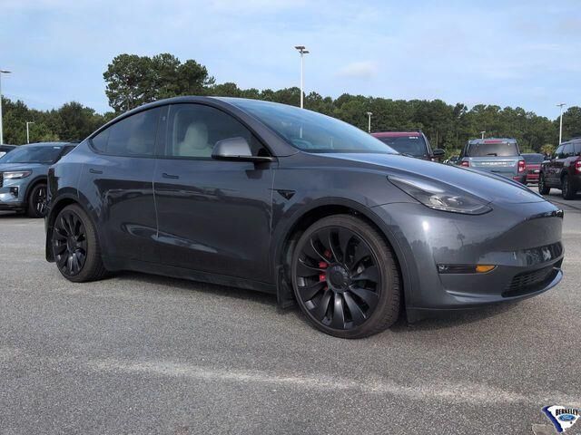 2023 Tesla Model Y Performance