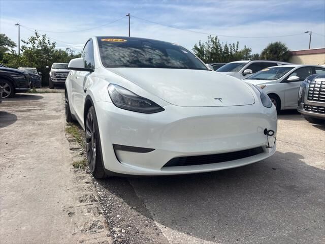 2024 Tesla Model Y Performance — photo 1 of 13