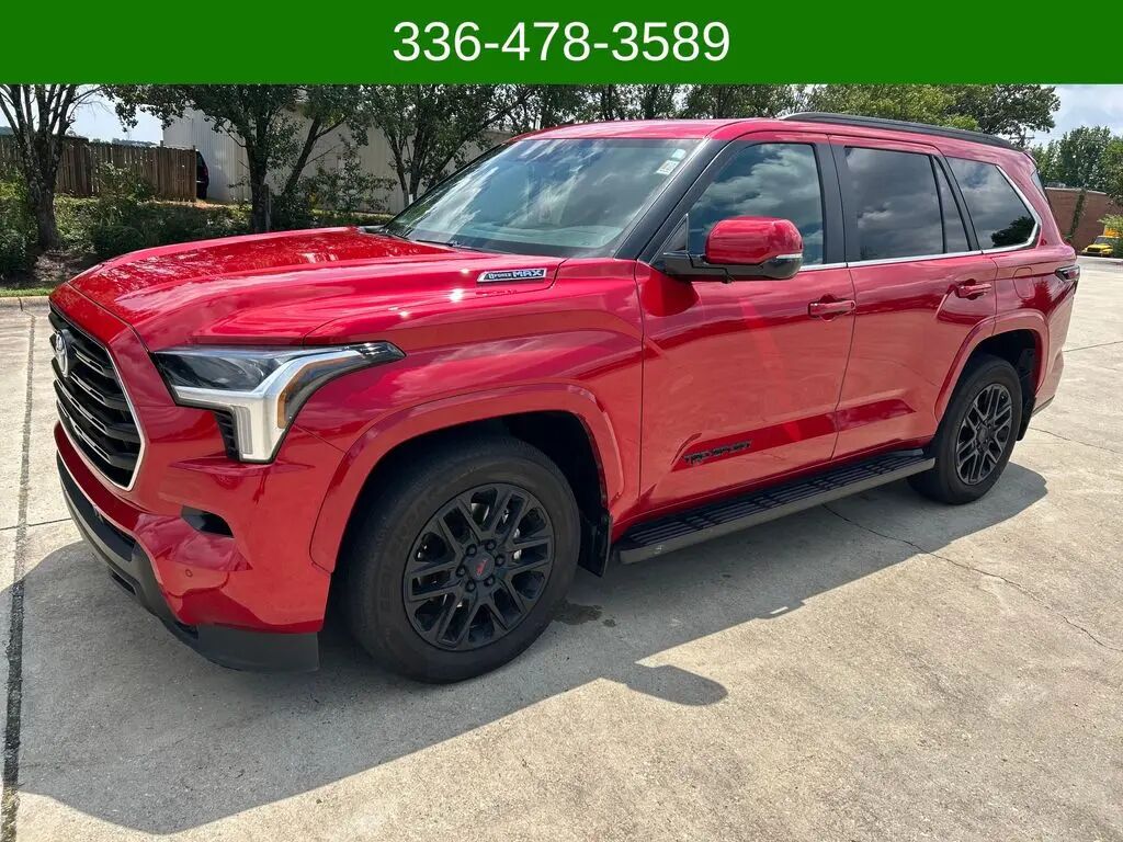 2025 Toyota Sequoia SR5 — photo 1 of 52