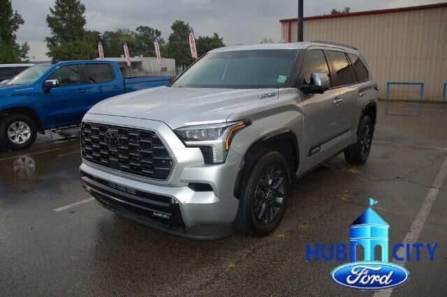 2024 Toyota Sequoia Platinum — photo 1 of 26
