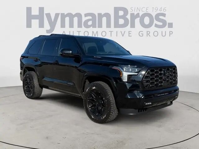 2025 Toyota Sequoia Platinum — photo 1 of 13