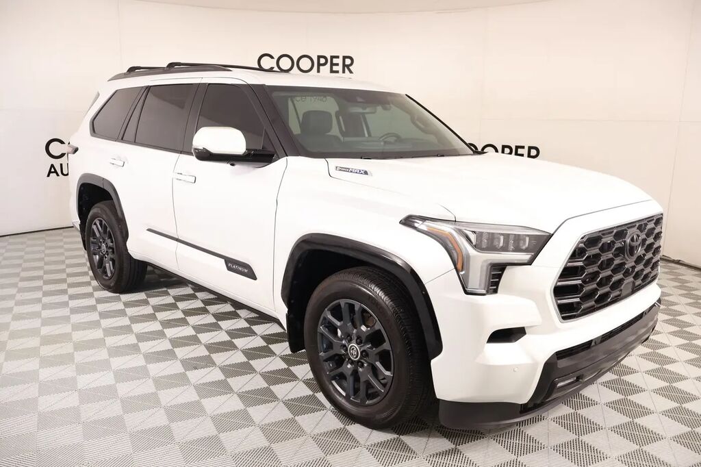 2024 Toyota Sequoia Platinum — photo 1 of 26
