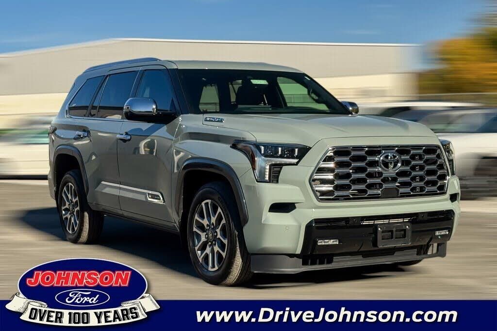 2025 Toyota Sequoia Platinum — photo 1 of 1