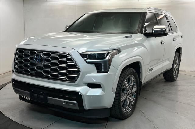 2023 Toyota Sequoia Capstone — photo 1 of 13