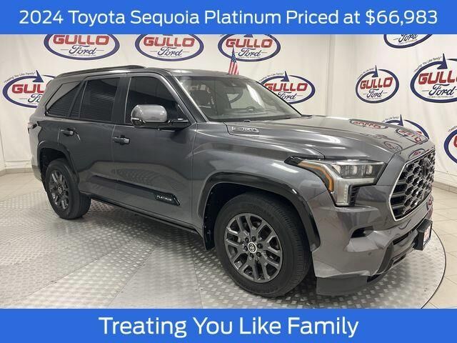 2024 Toyota Sequoia Platinum — photo 1 of 8