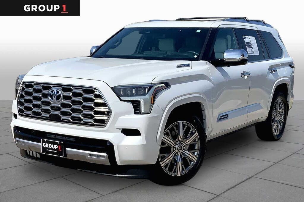2024 Toyota Sequoia Capstone — photo 1 of 4