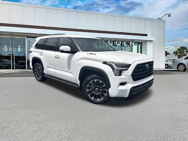 2024 Toyota Sequoia SR5 — photo 1 of 26