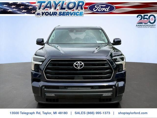 2024 Toyota Sequoia SR5 — photo 1 of 22