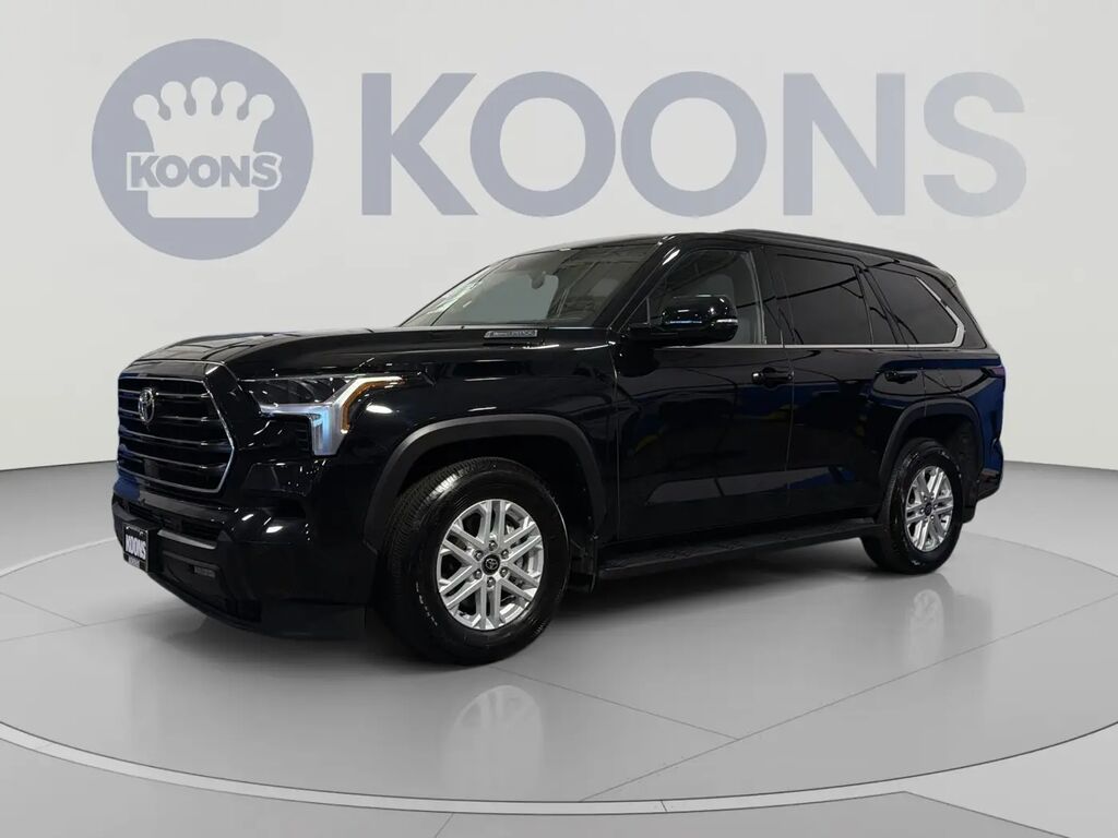 2025 Toyota Sequoia SR5 — photo 1 of 3