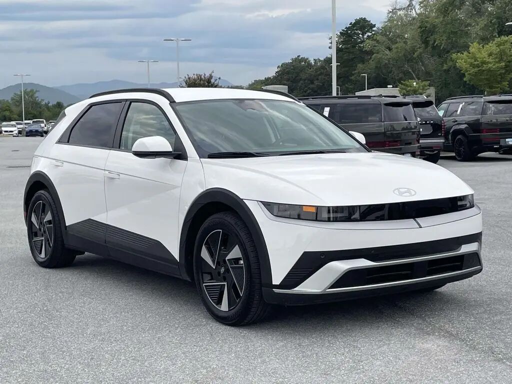 2025 Hyundai IONIQ 5 SEL — photo 1 of 26