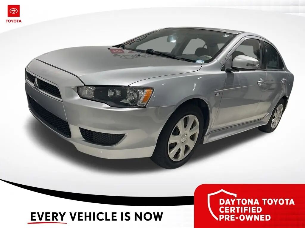 2015 Mitsubishi Lancer ES — photo 1 of 10