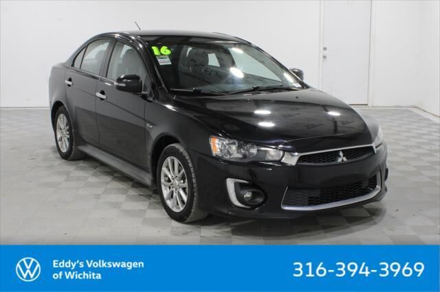 2016 Mitsubishi Lancer ES — photo 1 of 13