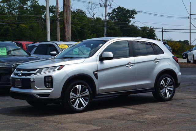2025 Mitsubishi Outlander Sport ES — photo 1 of 13