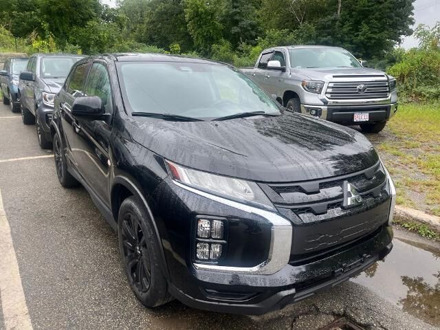 2025 Mitsubishi Outlander Sport S — photo 1 of 15