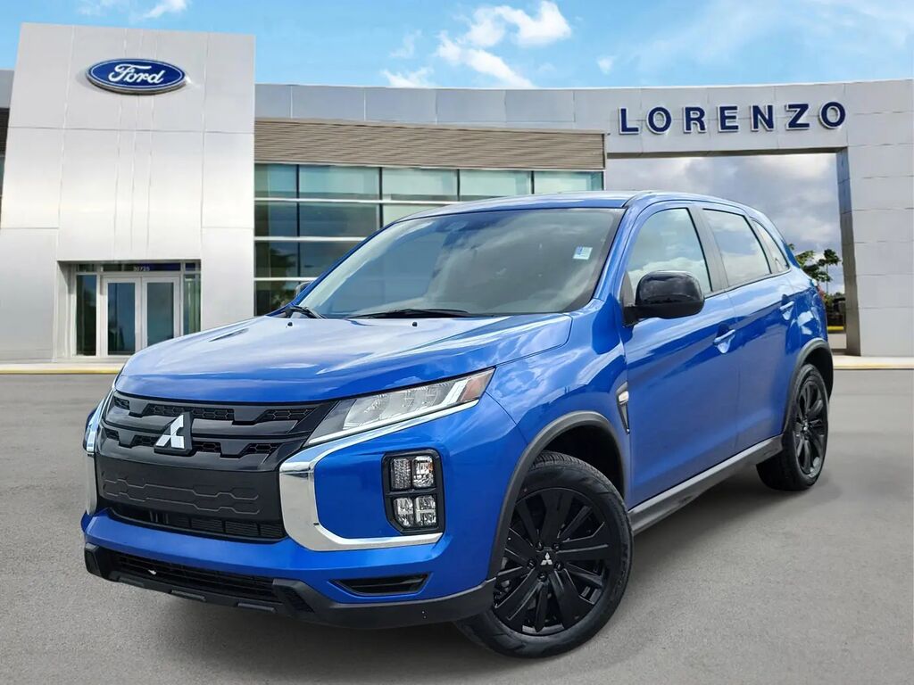 2025 Mitsubishi Outlander Sport S — photo 1 of 39