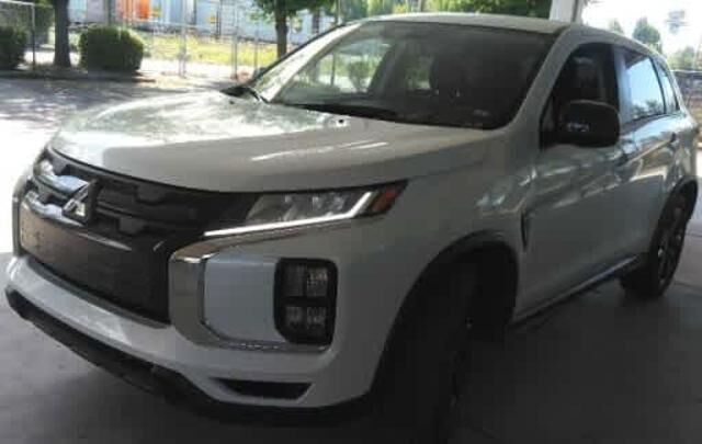 2025 Mitsubishi Outlander Sport S — photo 1 of 14