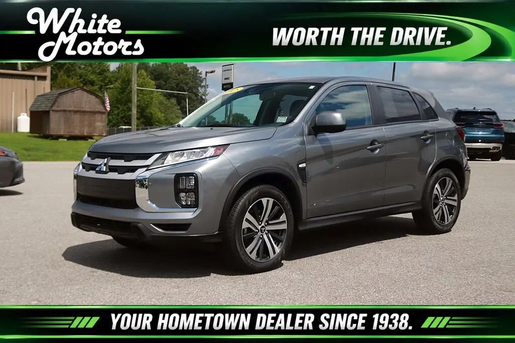 2025 Mitsubishi Outlander Sport S — photo 1 of 13