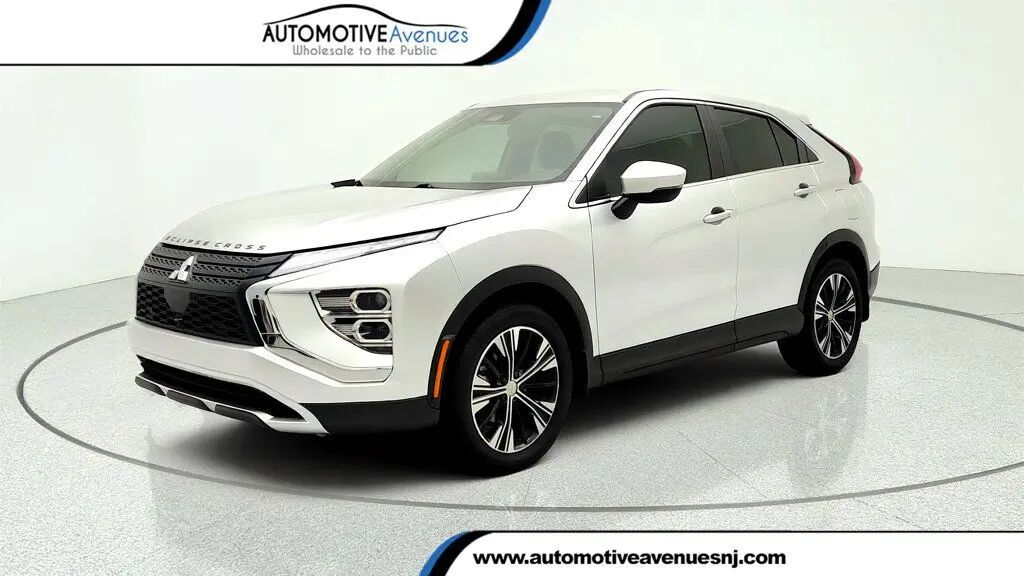 2022 Mitsubishi Eclipse Cross SE — photo 1 of 13