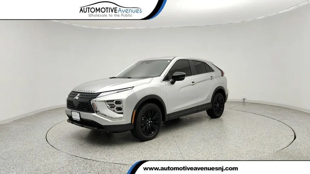 2025 Mitsubishi Eclipse Cross LE — photo 1 of 26