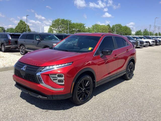 2024 Mitsubishi Eclipse Cross LE — photo 1 of 26