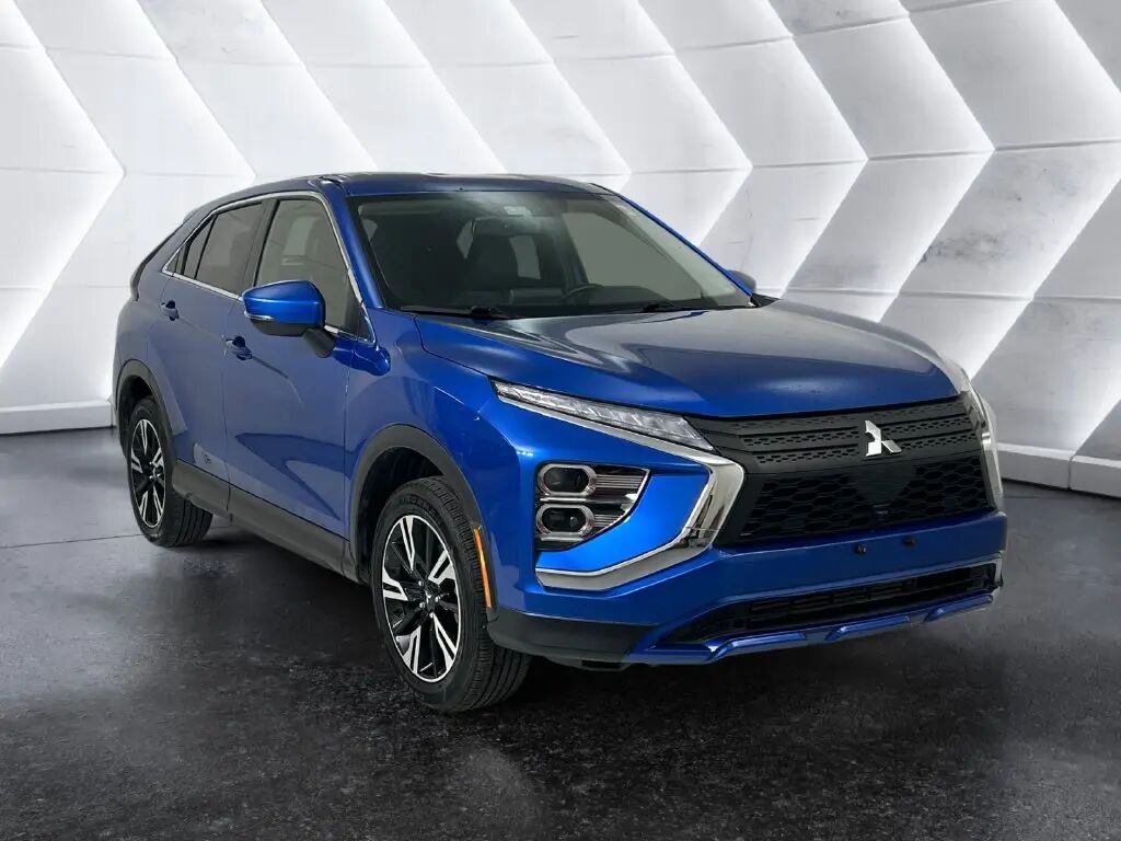 2024 Mitsubishi Eclipse Cross SE — photo 1 of 13