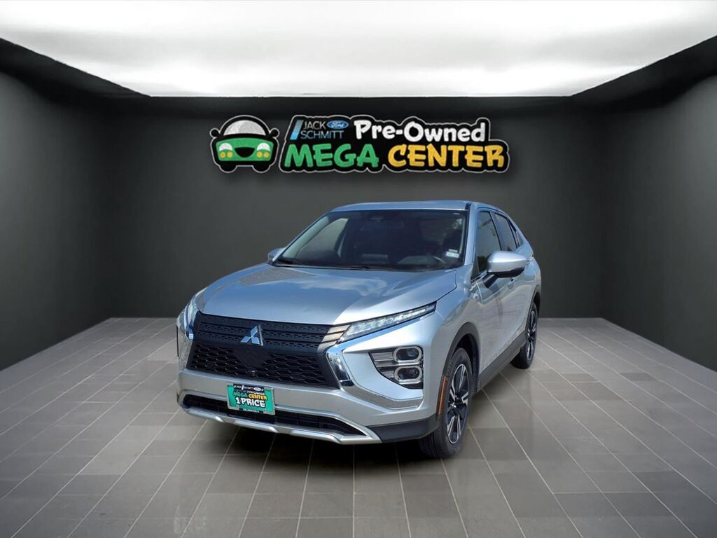 2024 Mitsubishi Eclipse Cross SE — photo 1 of 2