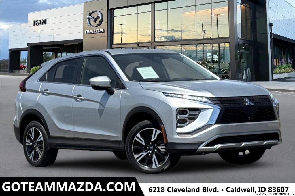 2025 Mitsubishi Eclipse Cross Black Edition — photo 1 of 12