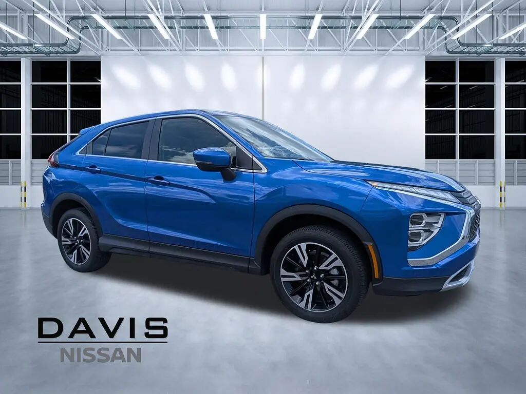 2025 Mitsubishi Eclipse Cross SE — photo 1 of 13